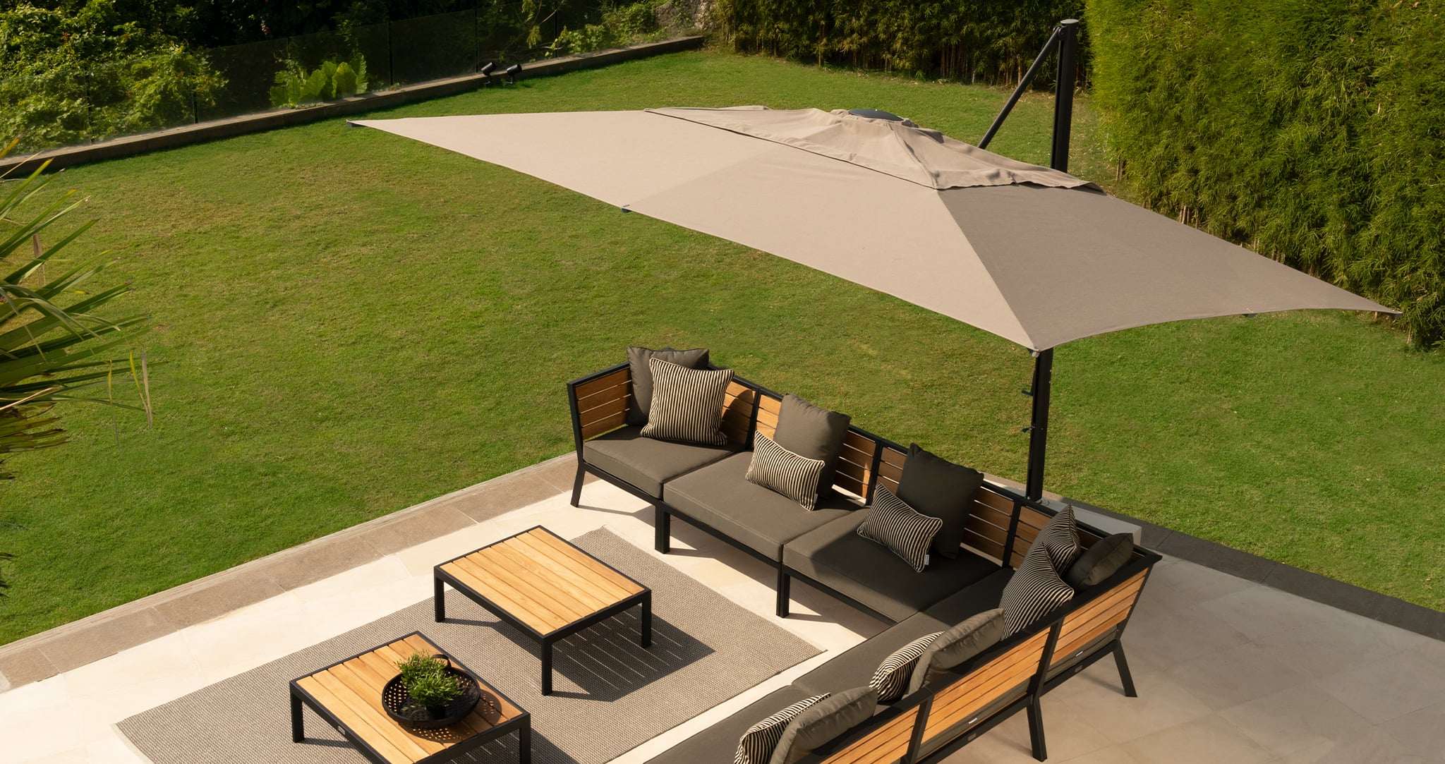 Athena Parasol